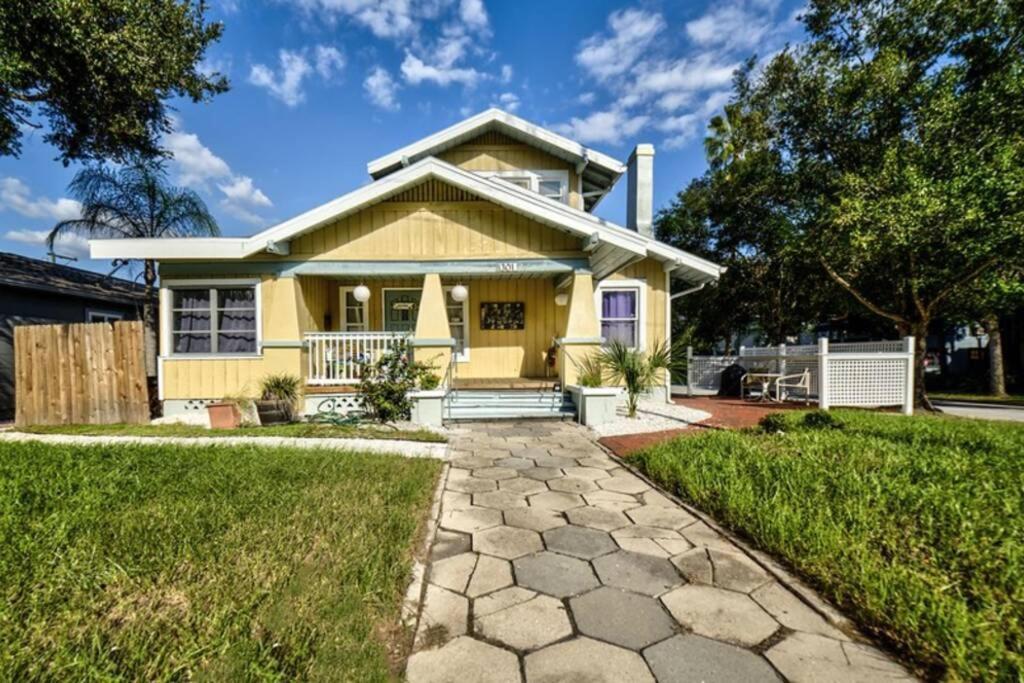 St Pete Vacation Rentals Sankt Petersburg Exterior foto